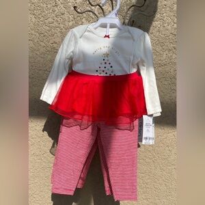 NWT Girls Christmas outfit size 9months